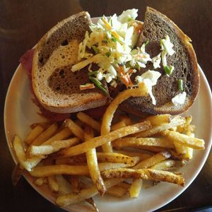 Vegan Reuben at Chive Kitchen in Farmington