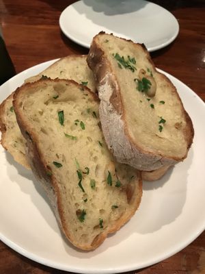 Amazing G-bread 👌🏼 at Farelli's Trattoria in Queenstown
