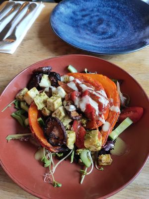Very delicious starter salad with pumkin, tofu, mushrooms,... at Bloem in Amsterdam