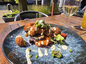 Sandwich falafel at Bloem in Amsterdam