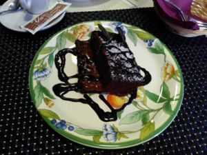 Tarta chocolate con dulce de leche at B12 in Los Cristianos