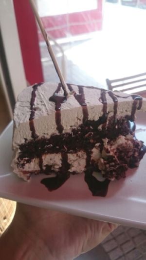 tarta at B12 in Los Cristianos