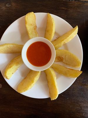 Potato wedges at Annen Vegetarian & Yoga in Hoi An