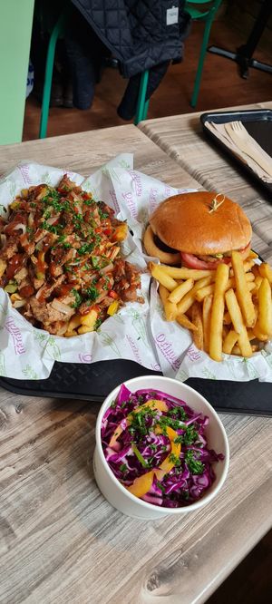 Orninoco burger, shwarma plate, nude slaw 🥰 at Orinoco Vegan York in York