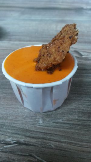 Vegan fried chicken with siracha mayo at Orinoco Vegan York in York