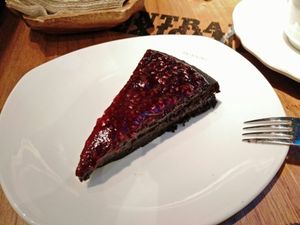 chocolate raspberry cake at Celicioso - Hortaleza in Madrid