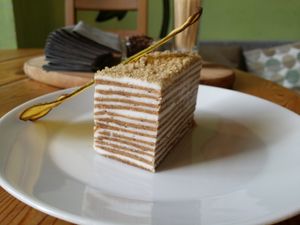 Honeyless 'Medovik'. at RA Family in St Petersburg