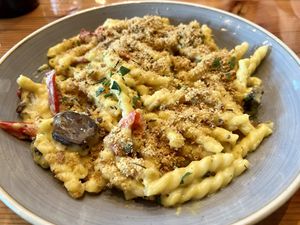 Vegan mac   at Pfriem Family Brewers in Hood River