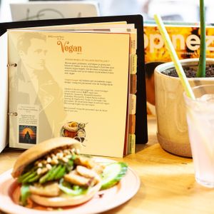 Menu en bagel at Bagels & Beans in Enschede