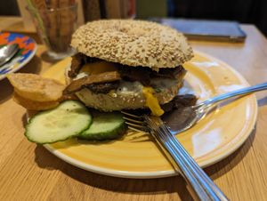 Pulled Mushroom Bagel at Bagels & Beans in Enschede