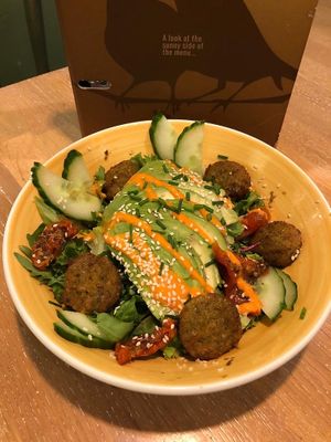 Salade falafel at Bagels & Beans in Enschede