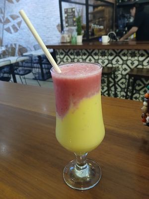 Peach turmeric smoothie at Green Bar in Makati