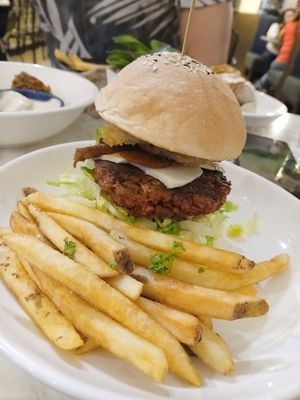 Wild thing bacun cheeseburger at Green Bar in Makati