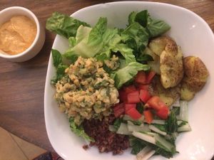 Make-your-own bowl at Green Bar in Makati