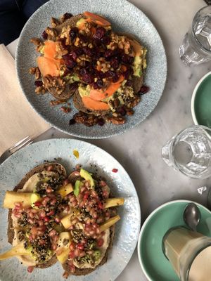 Super leckeres Essen, wunderbare Atmosphäre und sehr freundliche Bedienung..👍 Sehr zu empfehlen.  at By Lima in Haarlem