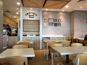 Casual environment  at Grove - Waterway Point in Northeast Singapore