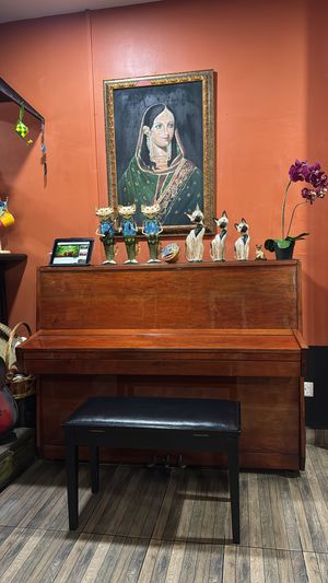 Who can play the piano ?   at The Black Cat Cafe in Kuala Lumpur