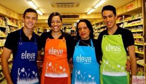 Eleve's team at Eleve Mercado Saudavel in Brasilia