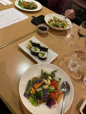veggie stirfry and veggie sushi at Kohan in Lake Tekapo