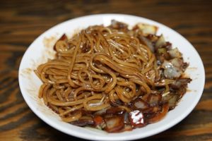 Black Noodles (채식간짜장) at WeiBao - 웨이바오 in Seoul