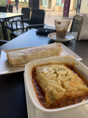   at Vintage 54 in Almeria