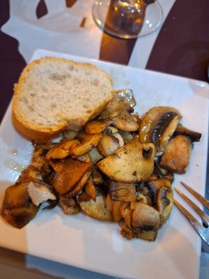 Champiñones a la Plancha #Veganuary at Vintage 54 in Almeria