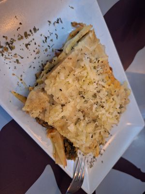 Canelones veganos at Vintage 54 in Almeria