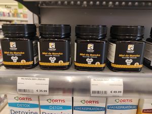 Manuka Honey at Celeiro in Rio Tinto