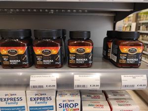 Manuka Honey at Celeiro in Rio Tinto