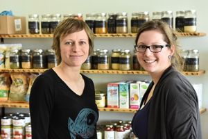 Martine and Valerie, the passionate owners. at Amarante Epicerie Ecologique in Temiscouata-sur-le-lac