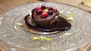 Raw vegan cheesecake at Zoco Comidero-Bar in Madrid