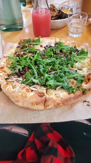 Mushroom pizza ♥️ at The Butcher's Daughter in Venice