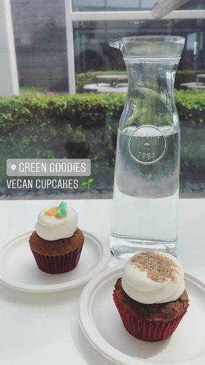 Snickerdoodle and carrot cake at Green Goodies in Oklahoma City