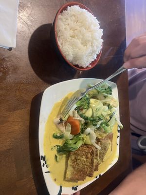 Lemongrass tofu with ricee  at Indochine in Sierra Vista