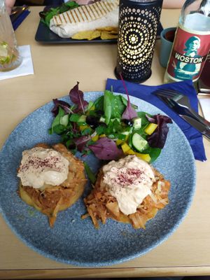 Pulled jackfruit arepas at El Sombrero Verde in Kiel