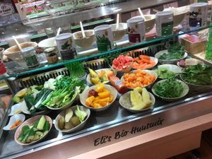 make your own juice at Alnatura in Zurich