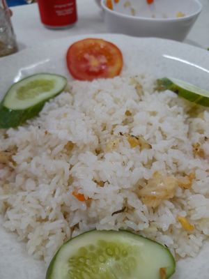 Fried rice garlic at Dinh Y in Ho Chi Minh City