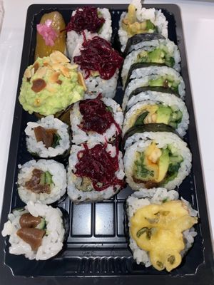 The 51 zł ($13) set at Youmiko Vegan Sushi - Hoża in Warsaw