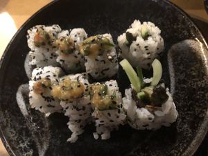 De los mejores sushis que he probado at Youmiko Vegan Sushi - Hoża in Warsaw
