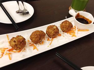 Tempeh balls at Etcetera Vegetarian & Coffee in 