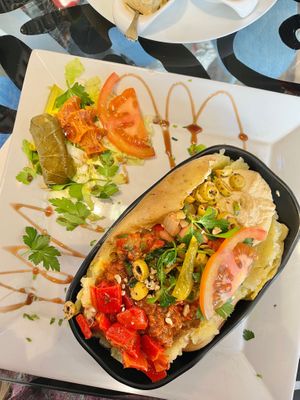 Vegan kumpir at Le Mezze du Chef - Menilmontant in Paris