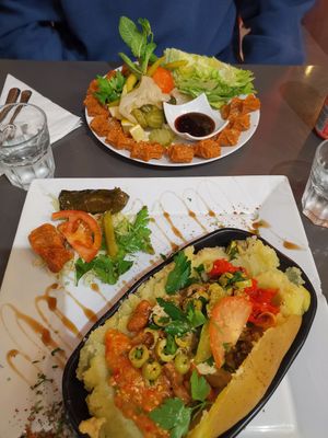 Potato and mezzes, and cig kofta at Le Mezze du Chef - Menilmontant in Paris