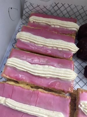 Vegan tompouce  at Sencha Lunchstore in Alkmaar