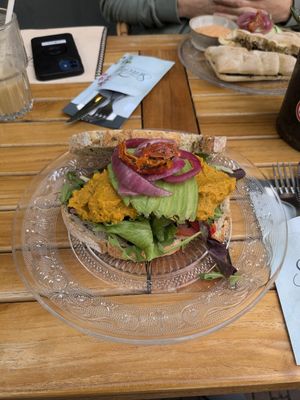 Hummus sandwich at Sencha Lunchstore in Alkmaar