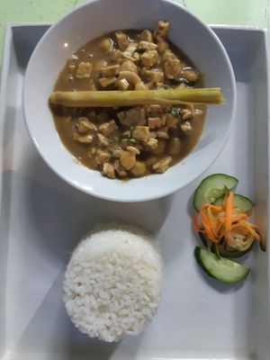 Cashew curry at Refresh in Manggis
