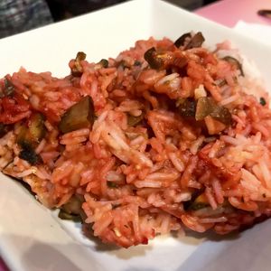 Arroz con champiñones, all i oli de zanahoria, remolacha y curry  at VA De BO in Mallorca