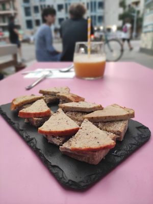 Queso vegano local at VA De BO in Mallorca