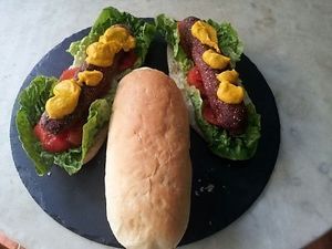 Vegaterian hot dog at VA De BO in Mallorca