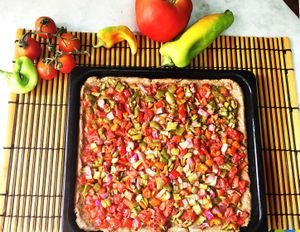 Coca de trampo: typical mallorquin food at VA De BO in Mallorca