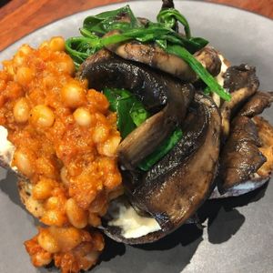 Brekkie at Kemu in Terrigal